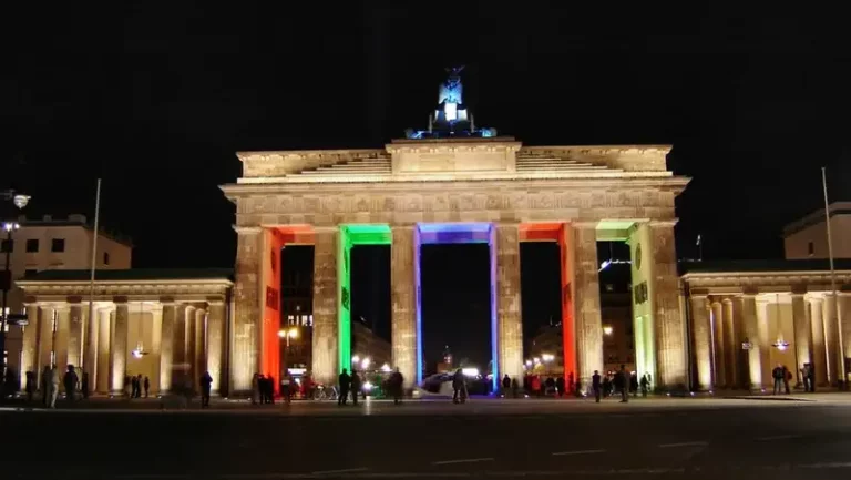 Places to Visit in Berlin at Night Brandenburg gate night view.